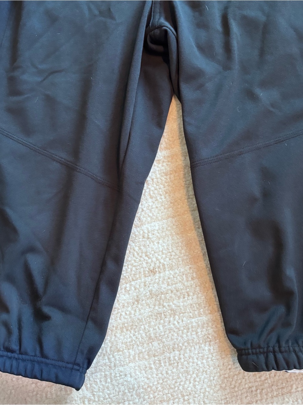 Under Armour Softball Cropped Black Athletic Pants with Silver Logo - Picture 2 of 9